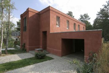 Die Gebäudekubatur wurde dezent und minimalistisch angelegt.