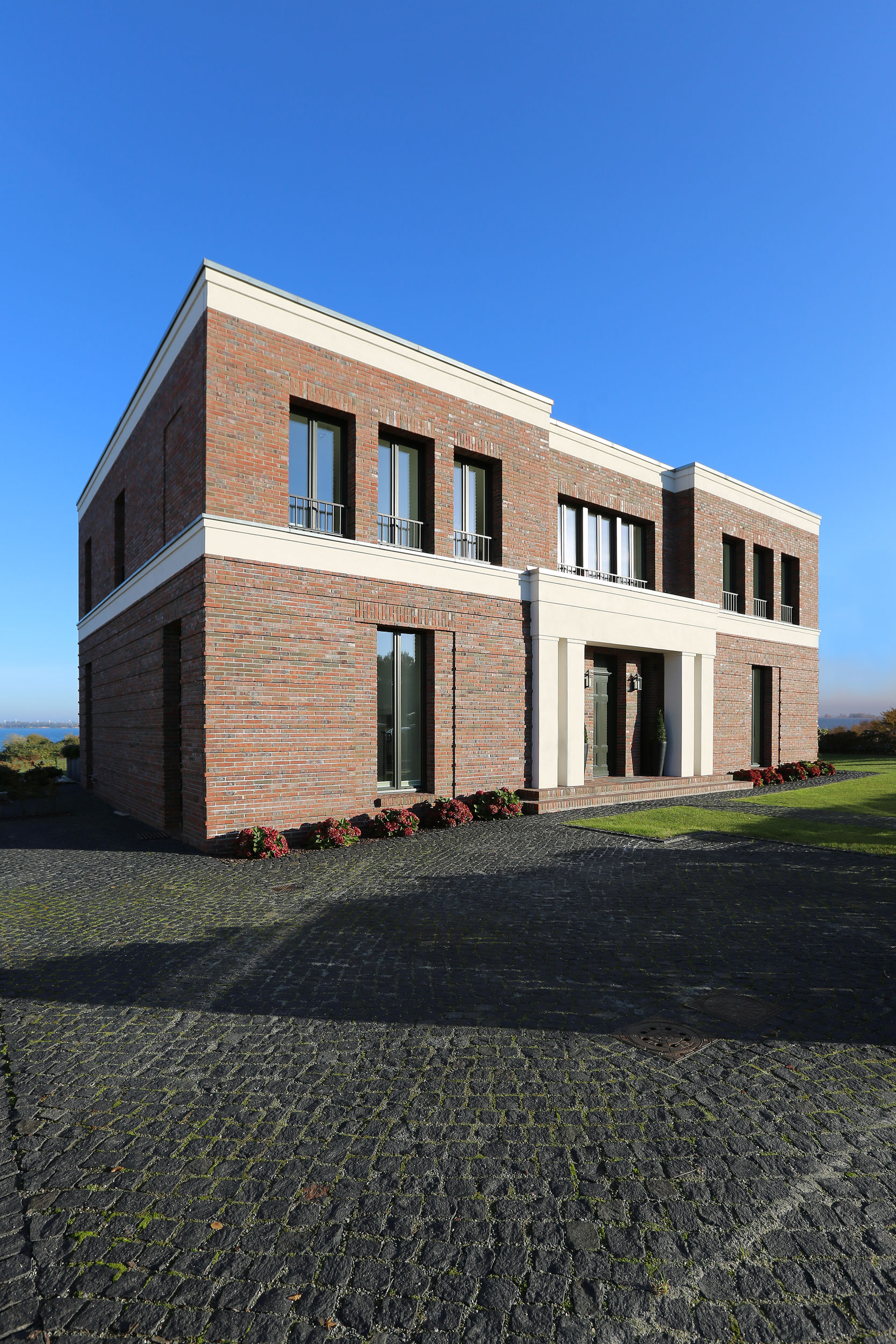 gesimse_geschosse_profilierung_landhaus_klinkerbau_backsteinvilla-01